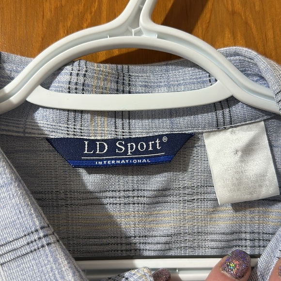 2/$10 Men’s LD sport international size extra large. - Picture 2 of 3